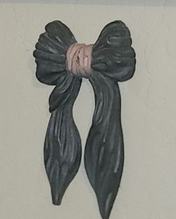 VINTAGE HOMCO INC MCM XC SYROCOI BABY BLUE LILAC PINK HANGING ACCENT WALL DECOR BOW 7601 MADE IN USA
