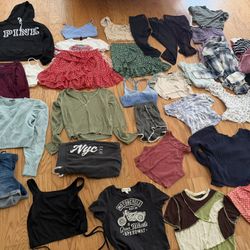 Wardrobe For Teens - Lululemon, Nike, American Eagle 