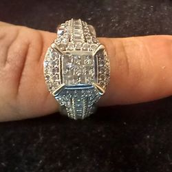 10 Kt Gold Daimond Ring