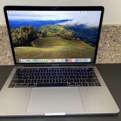 MacBook Pro 2018 16GB Ram Touch Bar Screen (excellent Condition) 