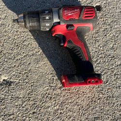 M18 Milwaukee Hammer Drill