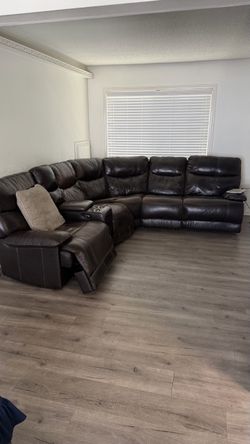 FREE - Power Reclining Sectional With Storage Cupholders & USB |