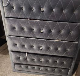 Elegant Gray Dresser Set