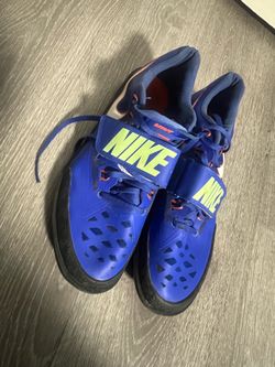 Throwing shoes size 10
