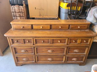 Dresser set 350