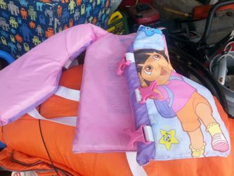 Girl life vest