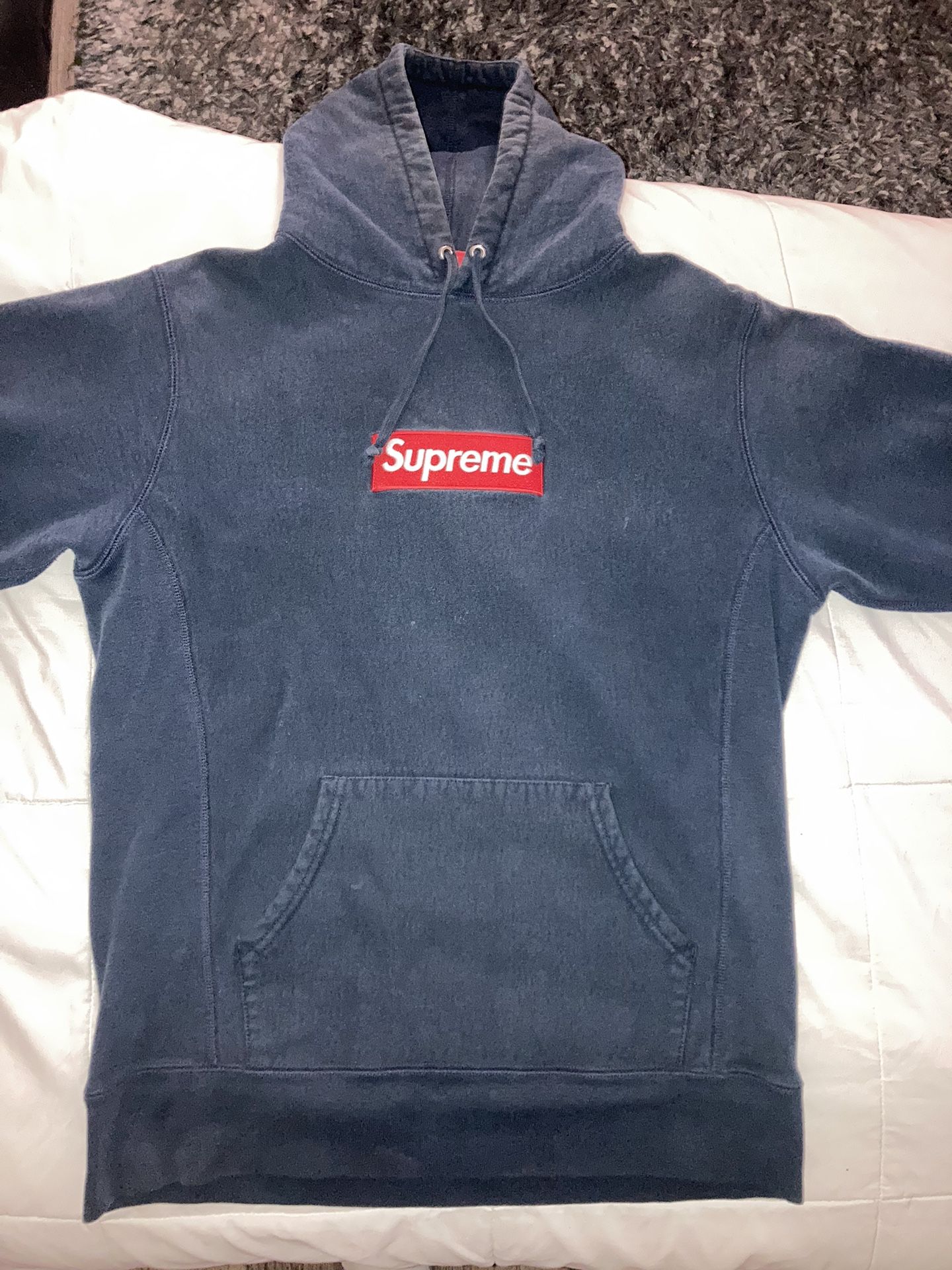 Supreme Hoodie 