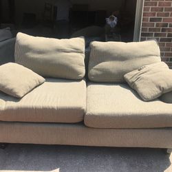 Couch set (ready to go)