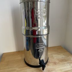 Berkey Water Filter System (MOVING SALE) 