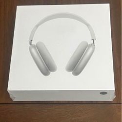 Apple Airpods Maxes (Sealed)