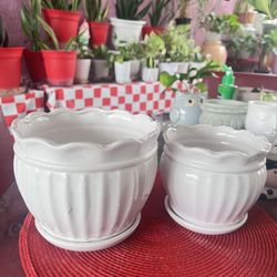 A Set Of 2 White Ceramic Pots