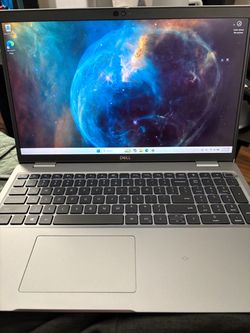 Dell Latitude 5520 16gb ram 500gb HD 15.5" screen