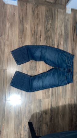 Men's Medium Wash Denim Jeans