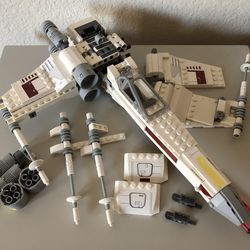 Lego Star Wars Luke Skywalker’s X-Wing Fighter #75301 INCOMPLETE