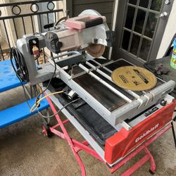 WET TILE SAW / GOLDBLATT 24IN