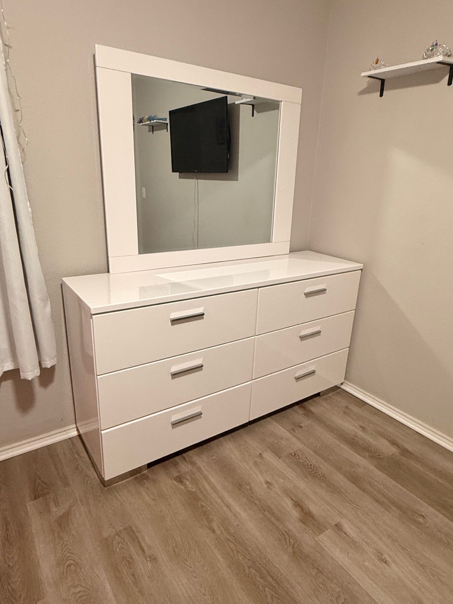 Dresser and nightstand