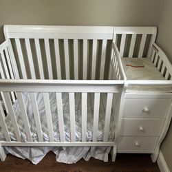 Crib With Changing Table