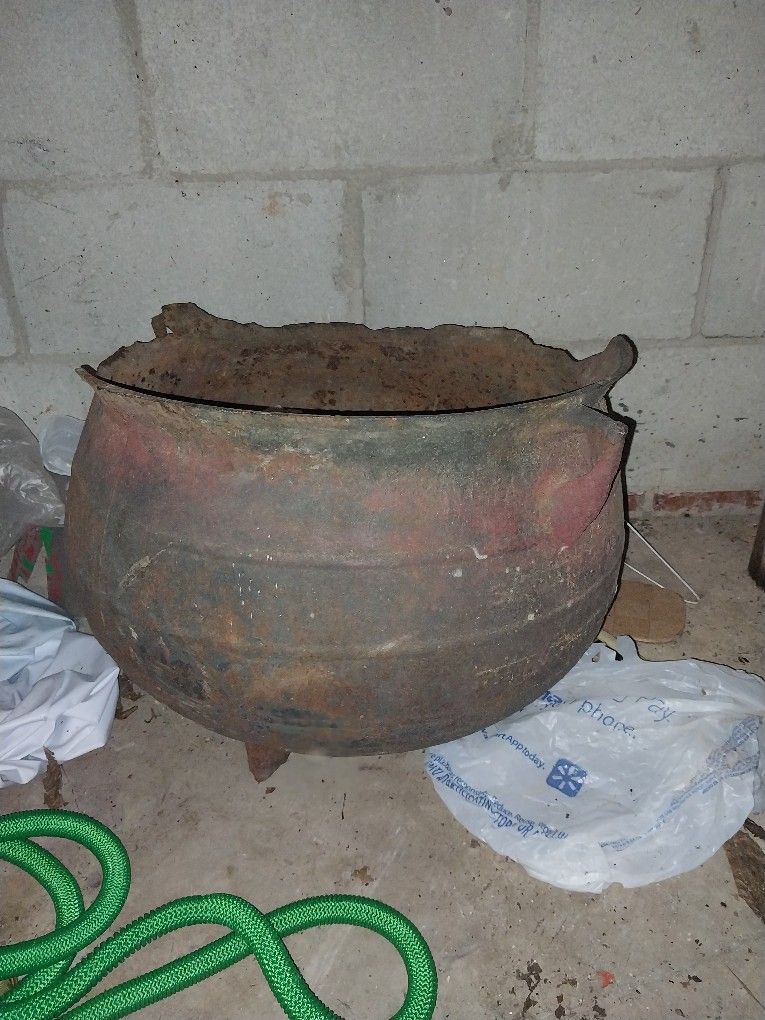 Cast Iron Kettle
