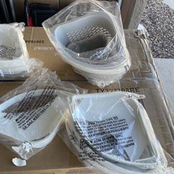 Sterling STORE+ 12-Piece Wall Mounted Shower Caddy In White Finish