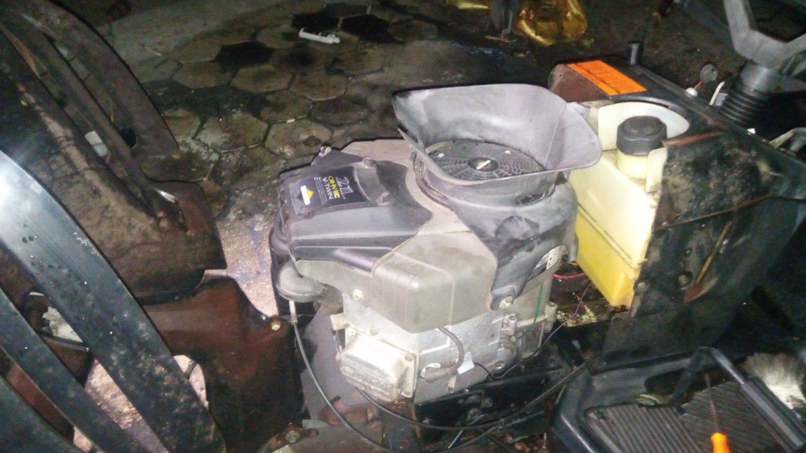 Used Riding Lawnmower
