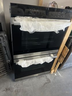 Sharp 30” Double Wall Oven Brand New Mod: Model: SWB3052DEMO For Part Only