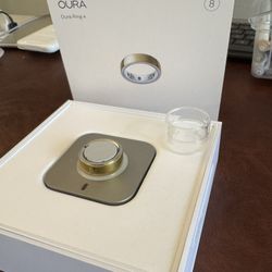 Oura ring 4 size 8 gold