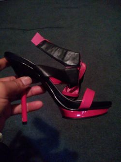 7.5 never worn