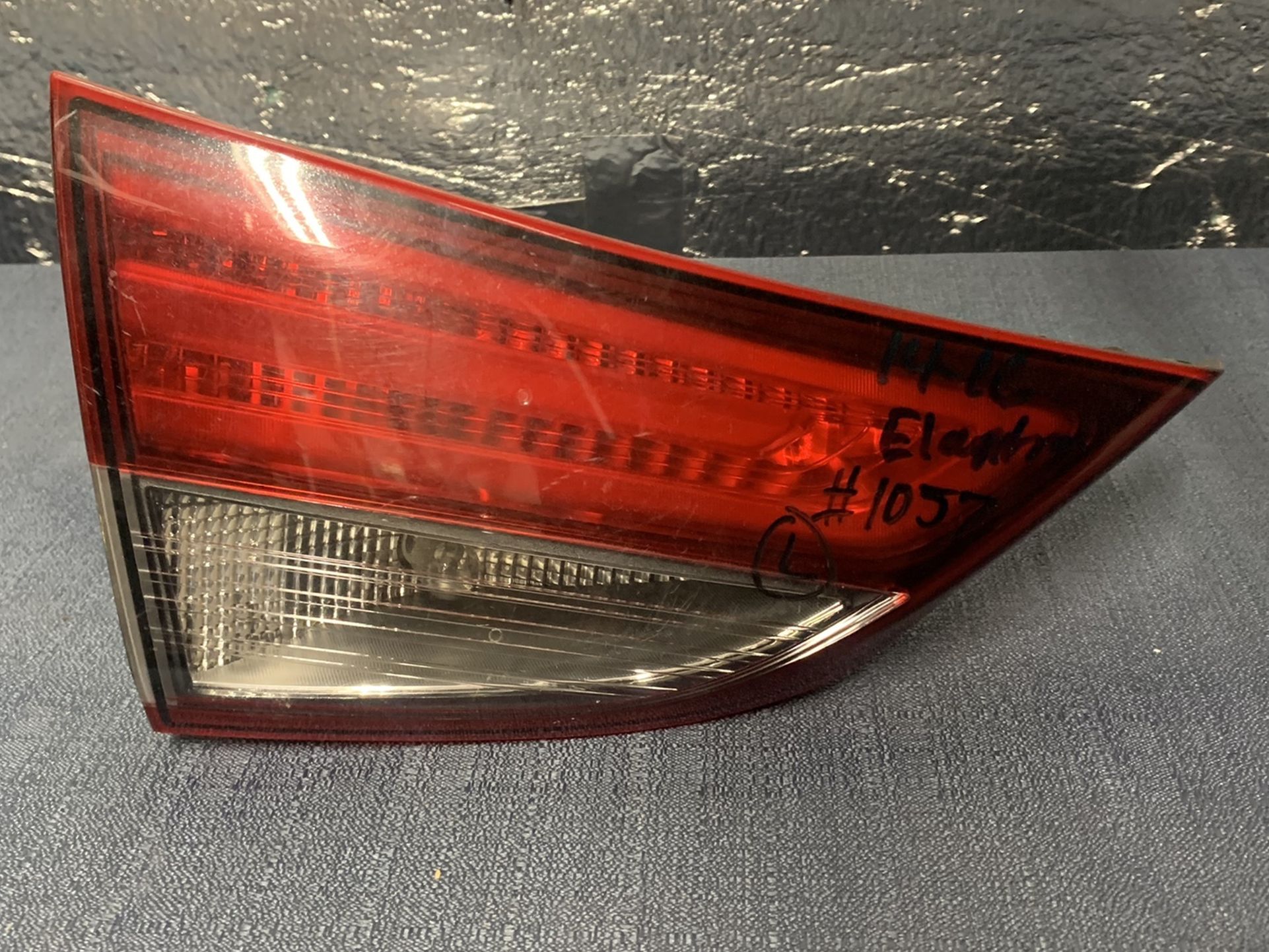 2014 2015 2016 Hyundai Elantra taillight tail light trunk light