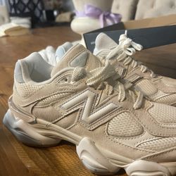 New Balance Running Shoes Size 8