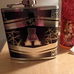 Mountaineers Drinking Flask