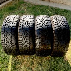 Like New 265/70r18 (33x10.5r18) Falken Wildpeak AT4W 90% Tread Tacoma Tires