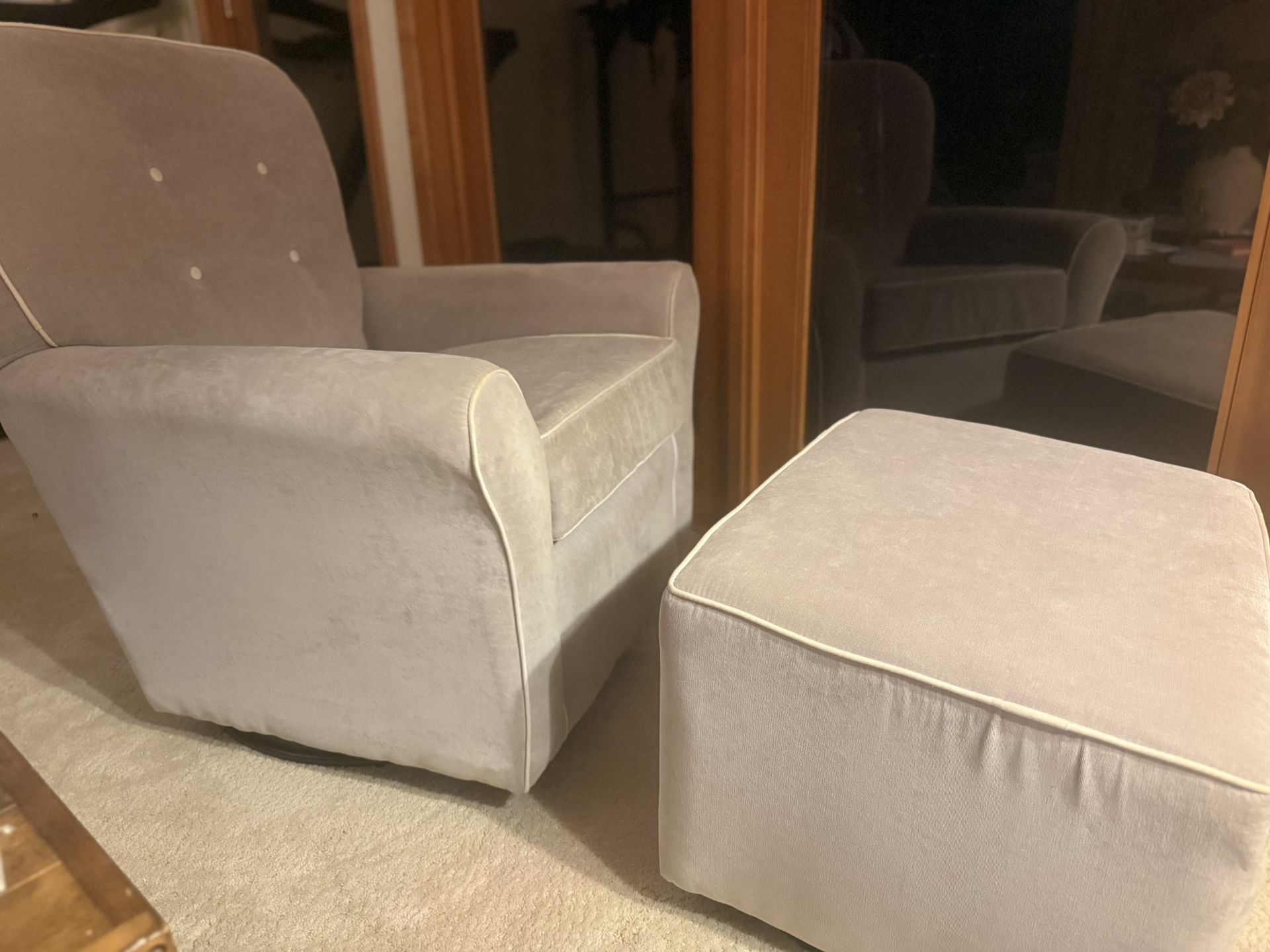 Nursing Glider rocker Seat And Ottoman