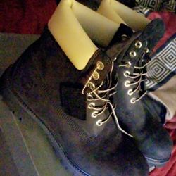 Men's Timberland boot size 10