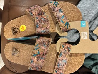Beach Sandals New Size 7