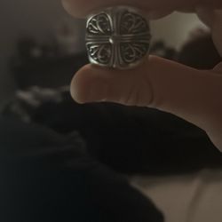 Oval Chrome Hearts Ring (THROW ME A PRICE THAR WORKS FOR YOU THEN WE TALK )