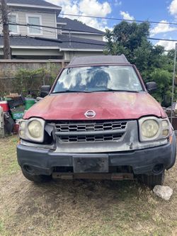 Parting Out- Partes 03 Nissan Xterra