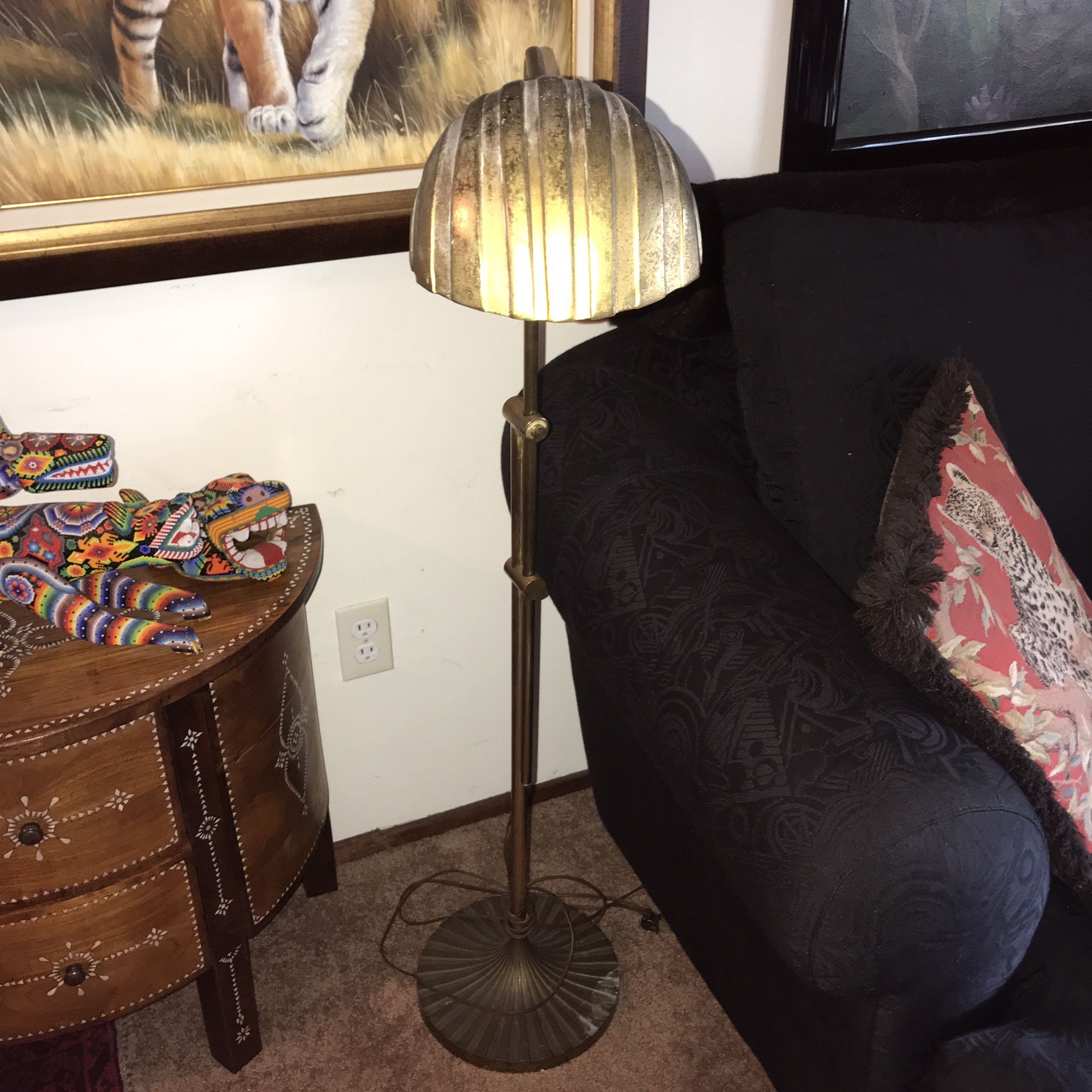 ANTIQUE BRASS FLOOR LAMP