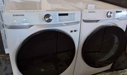 Samsung Super Speed Wash High Efficiency Stackable Medium ( 4.5-cu ft ) Front-Load And Dryer 7.5 cu. ft.