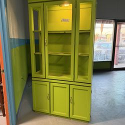Free Cabinet With Light And Glass Shelves