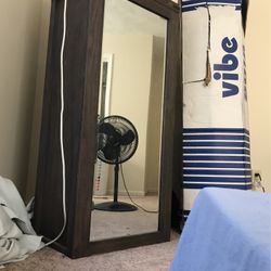 Dresser With Full Length Mirror 