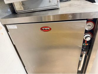 Restaurant food holding cabinet