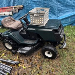 Crafzman Riding Lawn Mower 