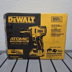 Dewalt Atomic 20 MAX Brushless Compact 1/4" Impact Driver Kit DCF809D1.  Included battery & charger.