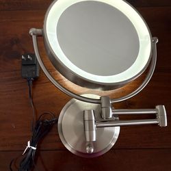 Lighted wall mount makeup mirror with extendable arm 1X and 10X, on/off switch