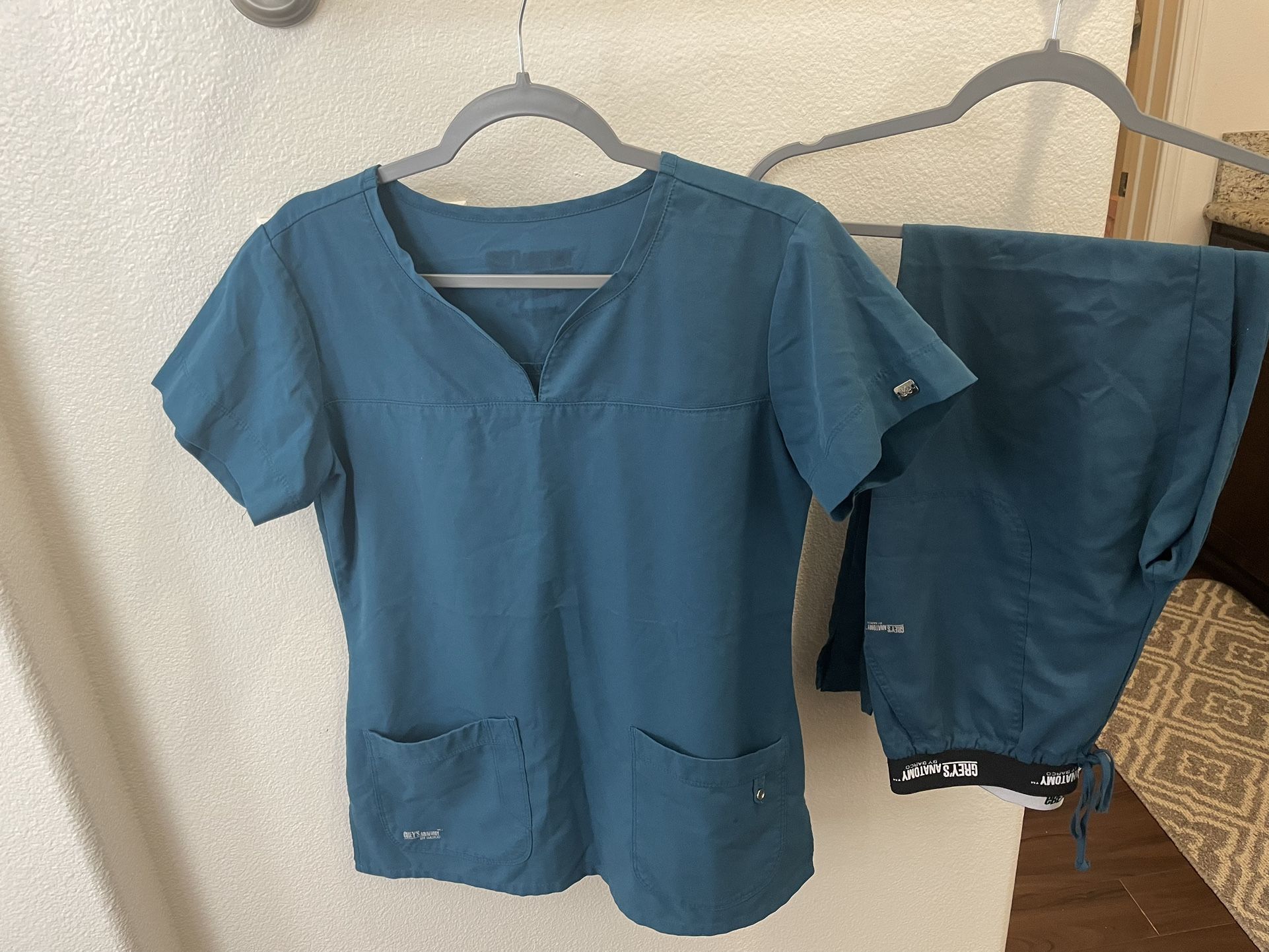 Women's Scrubs