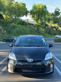 2011 Toyota Prius • Clean Title • Super Clean