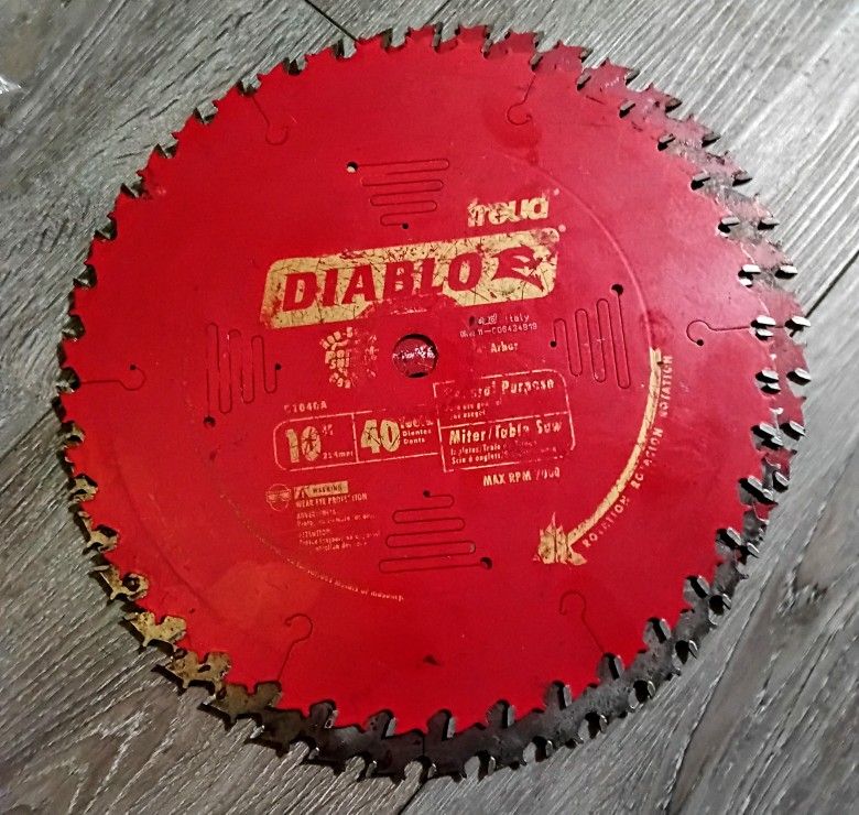 Freud D1040X Diablo 10-In 40-Tooth ATB General Purpose Saw Blade with 5/8-Inch Arbor and PermaShield