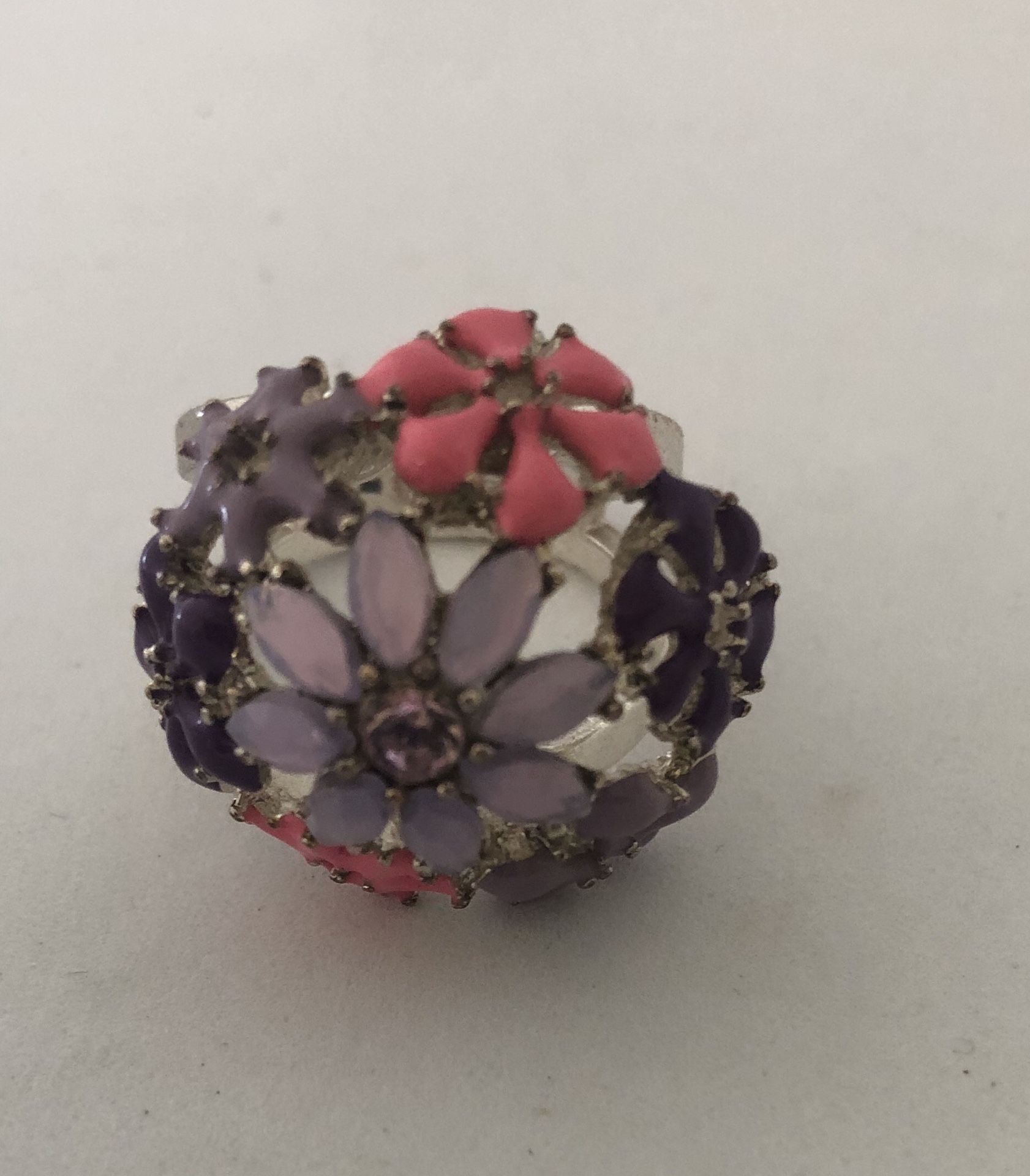 Large chunky flower ring