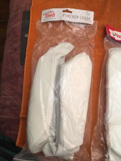 BRAND NEW Taekwondo Karate Martial Arts Large Sparring Forearm Guard Pads