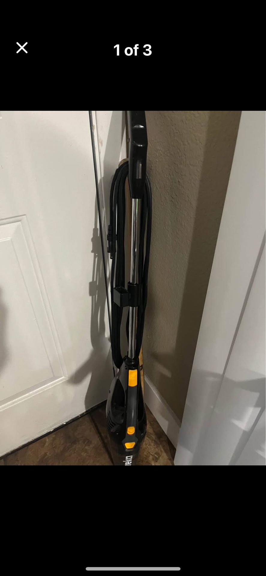 Great Condition Eureka Hand Held Vacuum Great For Floors Great Suction Half Price